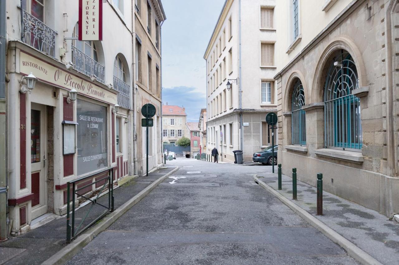 Appartement Lumineux 1 Chambre Hypercentre Place St Jean Valence  Kültér fotó